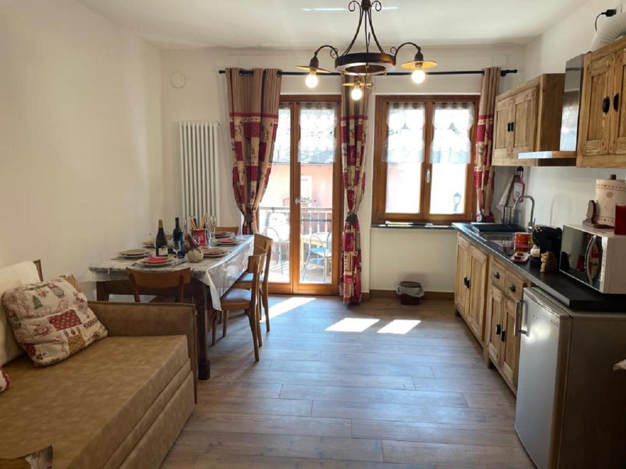 Maison Julie-Lungo La Via Francigena Etroubles Zewnętrze zdjęcie