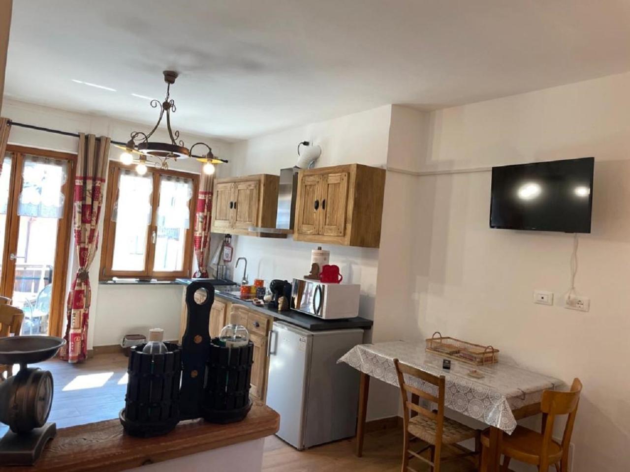 Maison Julie-Lungo La Via Francigena Etroubles Zewnętrze zdjęcie