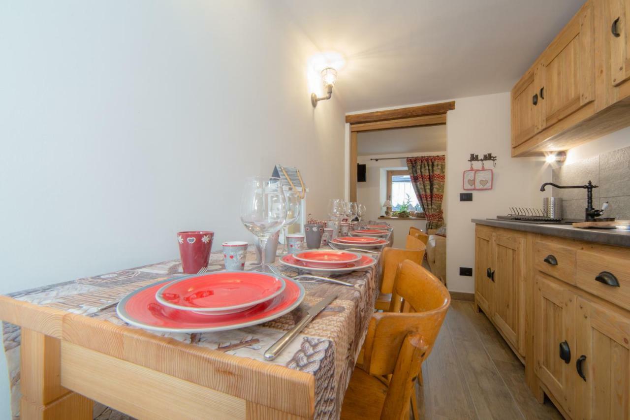 Maison Julie-Lungo La Via Francigena Etroubles Zewnętrze zdjęcie