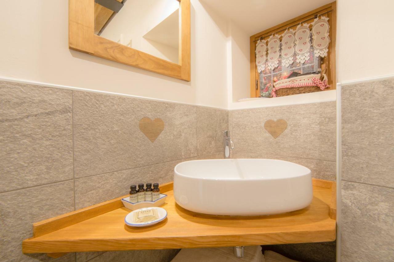 Maison Julie-Lungo La Via Francigena Etroubles Zewnętrze zdjęcie