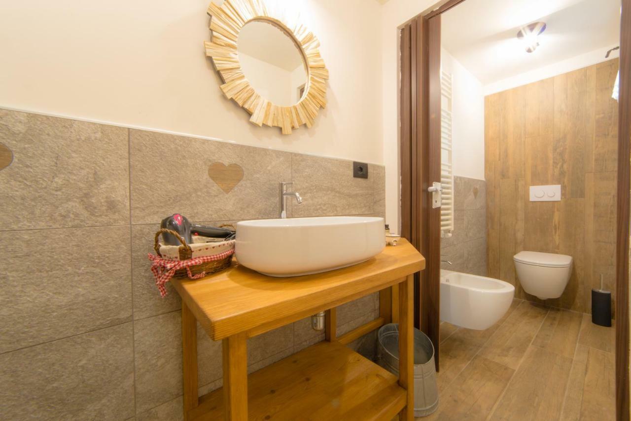 Maison Julie-Lungo La Via Francigena Etroubles Zewnętrze zdjęcie