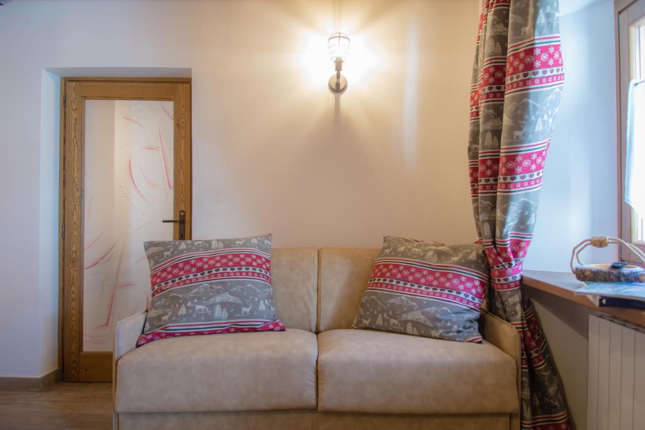 Maison Julie-Lungo La Via Francigena Etroubles Zewnętrze zdjęcie